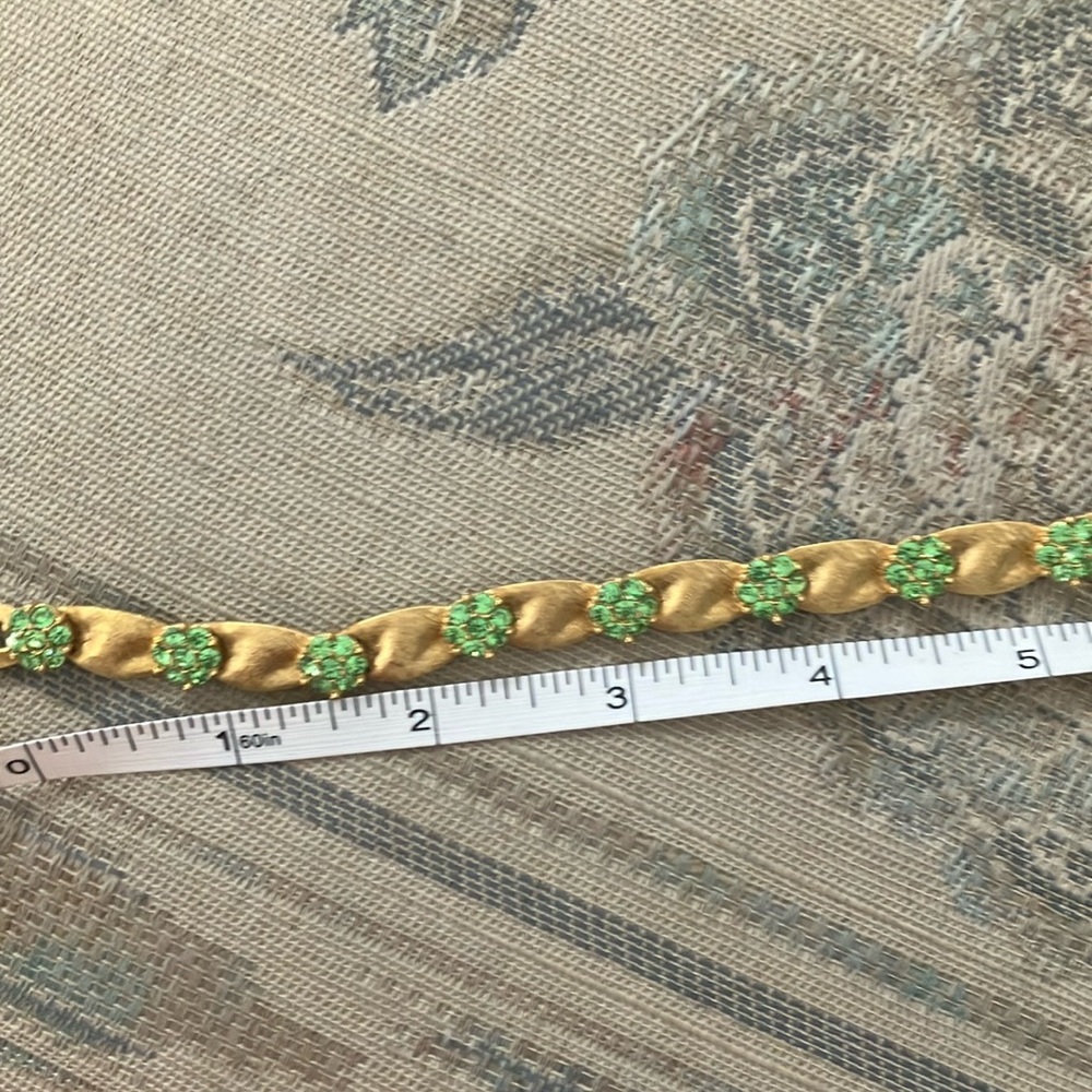 Elegant ladies bracelet